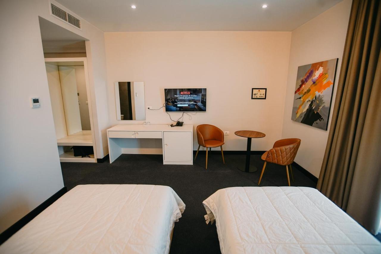Hotel Delta Premium ドゥラス エクステリア 写真
