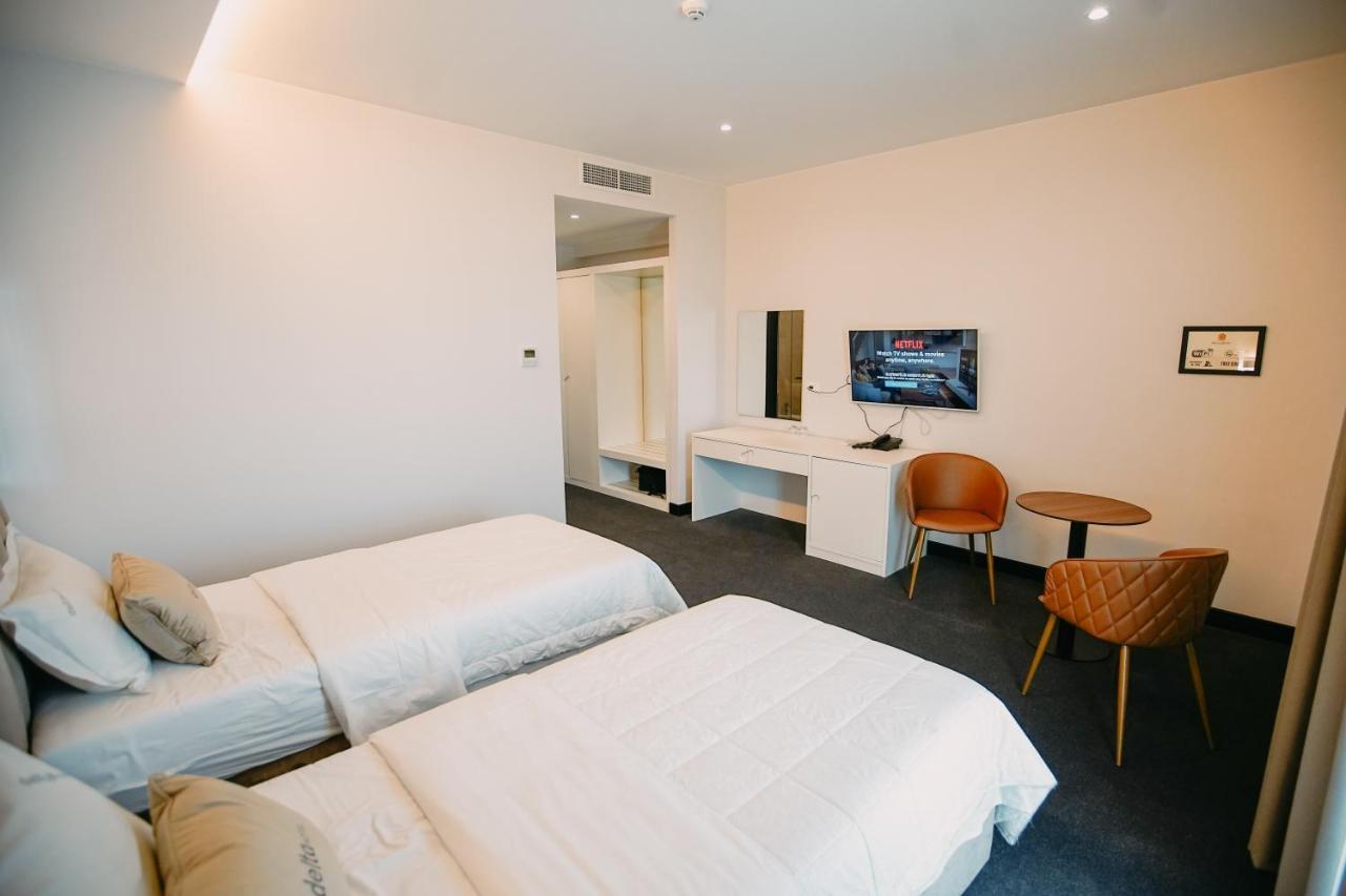 Hotel Delta Premium ドゥラス エクステリア 写真