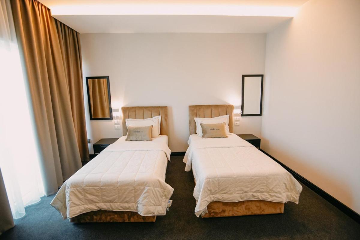 Hotel Delta Premium ドゥラス エクステリア 写真