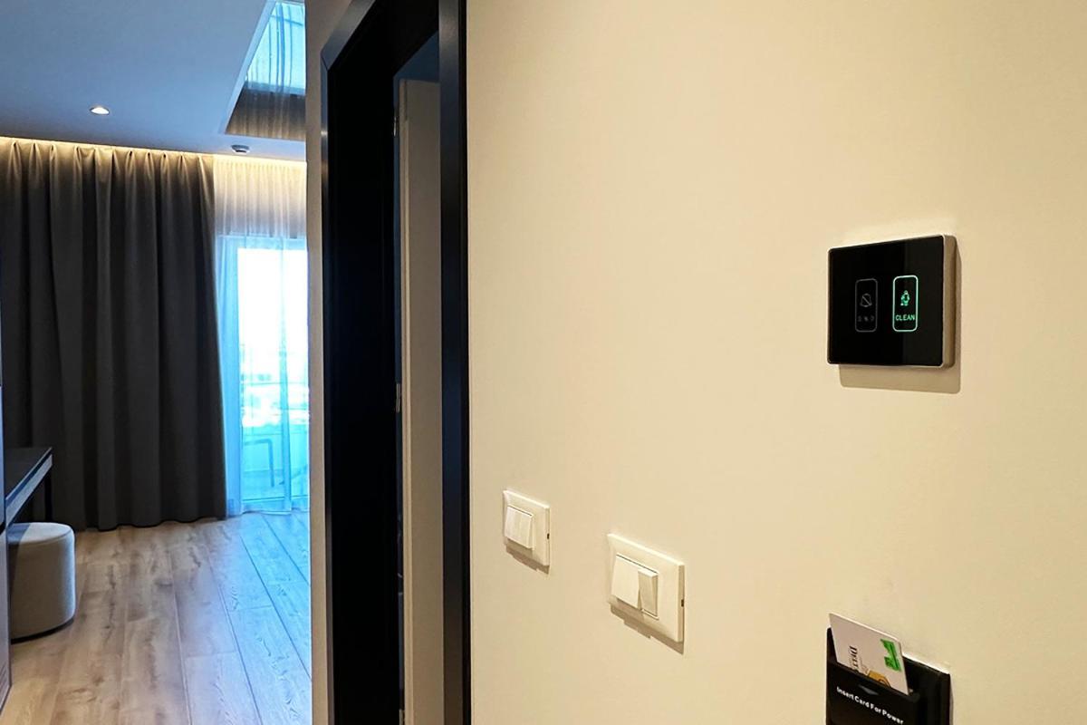 Hotel Delta Premium ドゥラス エクステリア 写真
