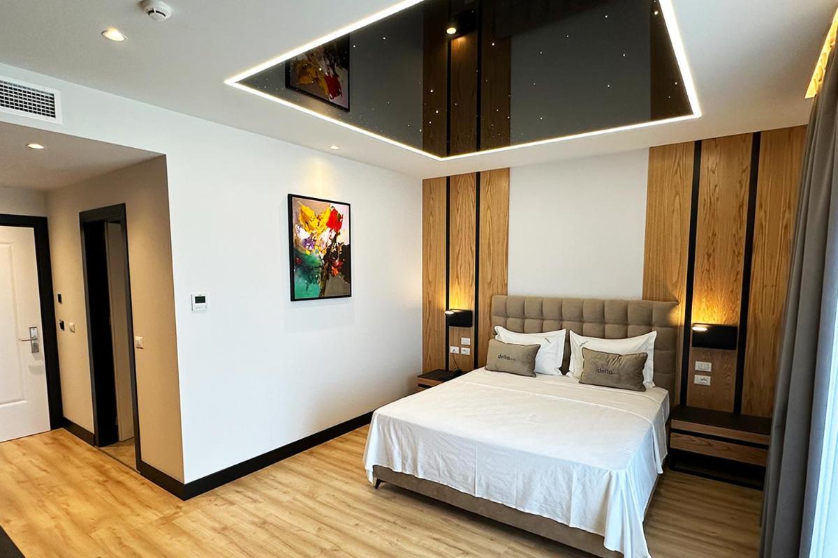 Hotel Delta Premium ドゥラス エクステリア 写真