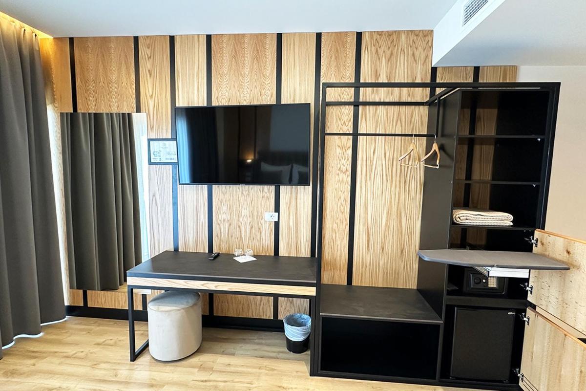 Hotel Delta Premium ドゥラス エクステリア 写真