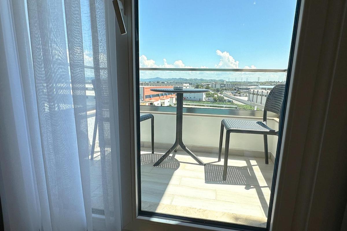 Hotel Delta Premium ドゥラス エクステリア 写真