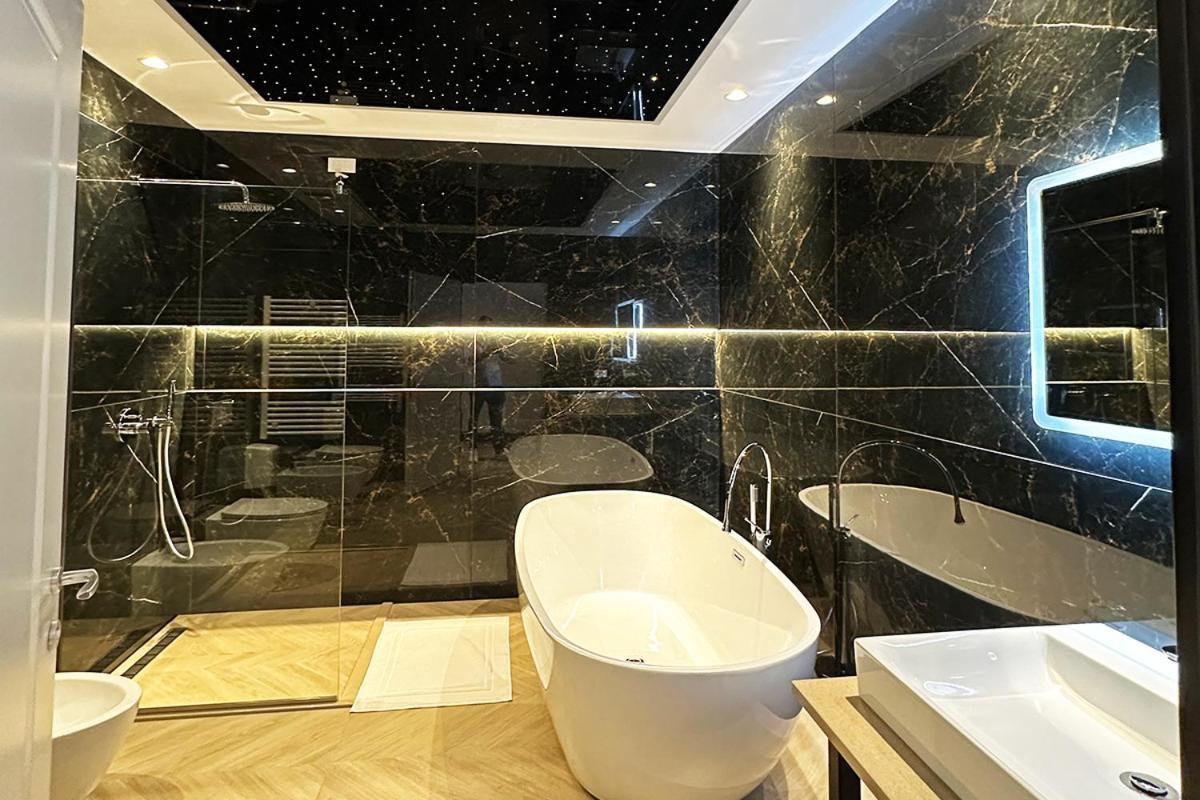 Hotel Delta Premium ドゥラス エクステリア 写真
