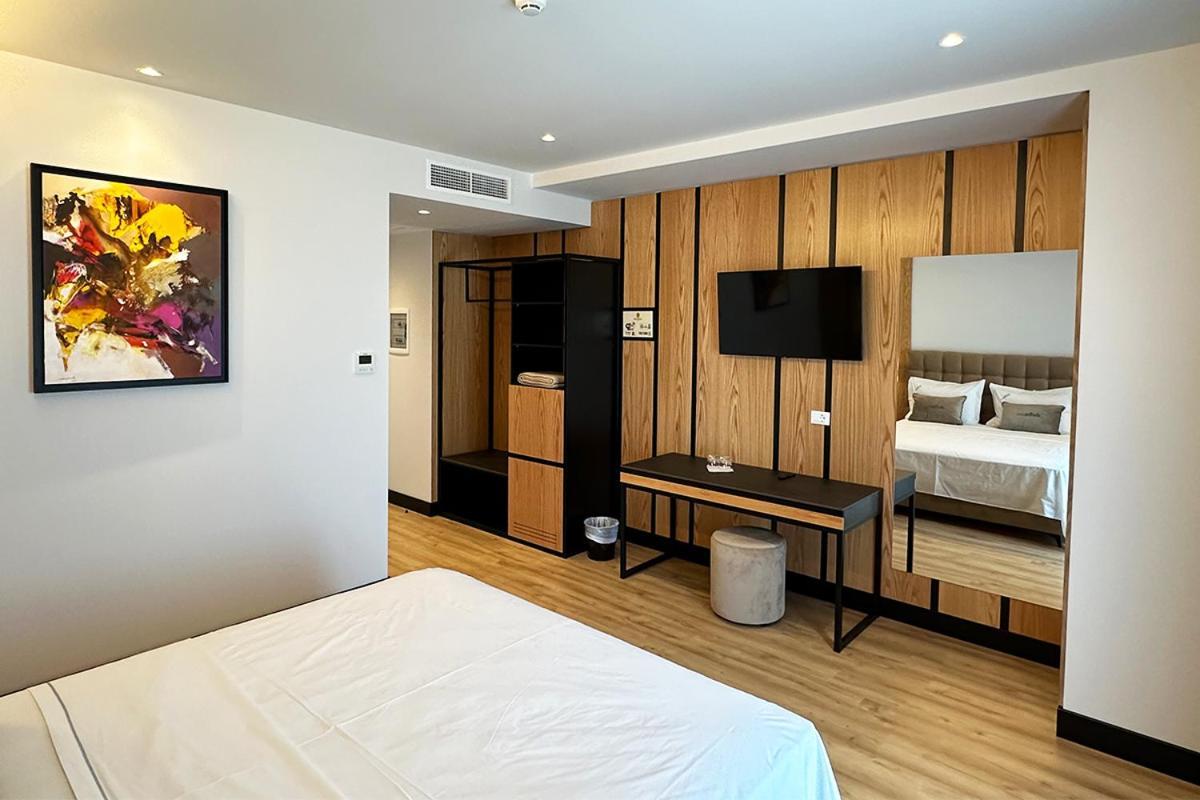 Hotel Delta Premium ドゥラス エクステリア 写真